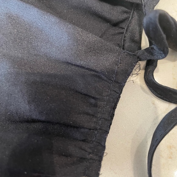 Silk black blouse with neck sash - Picture 4 of 6